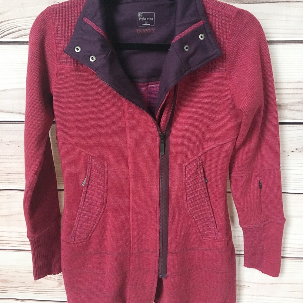 Title Nine Zip Up Swacket